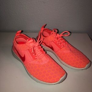 WOMENS NIKE Juvenate Shoes Size 6. BRAND NEW****